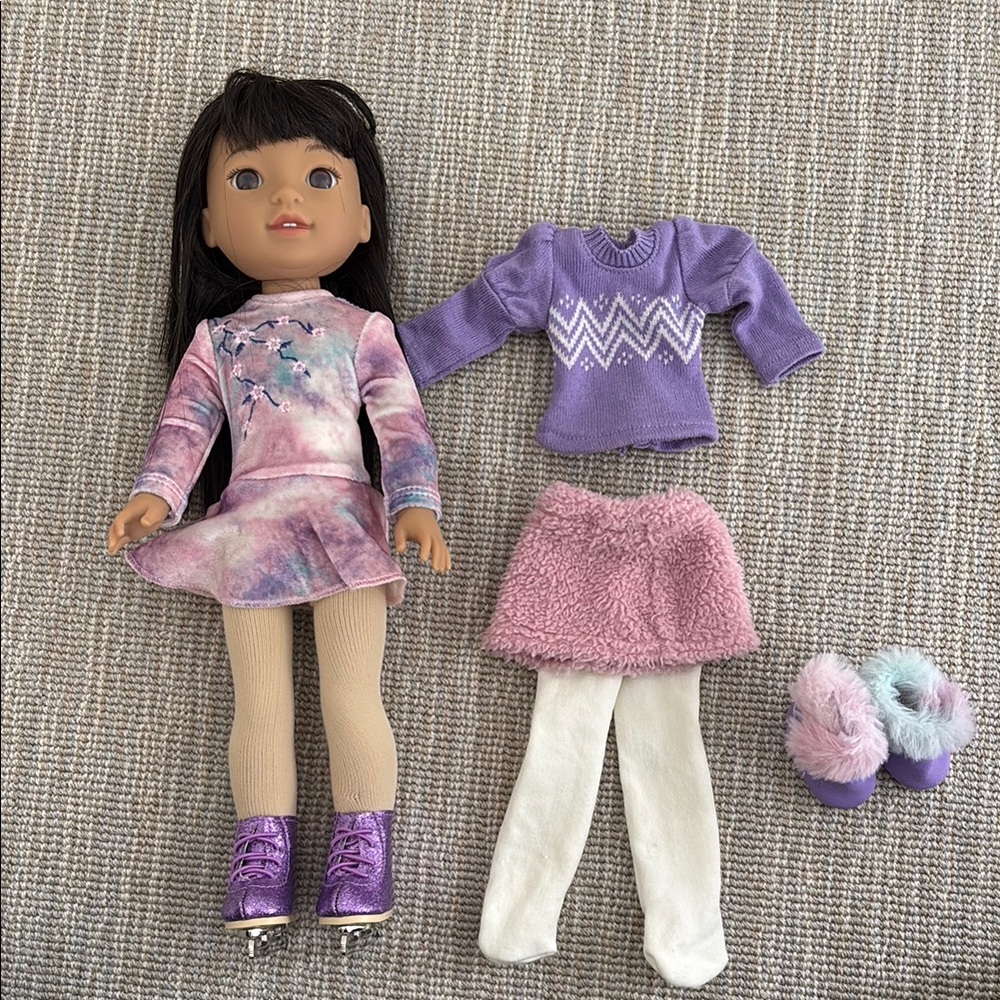 American Girl Doll Gwynn with extra outfit